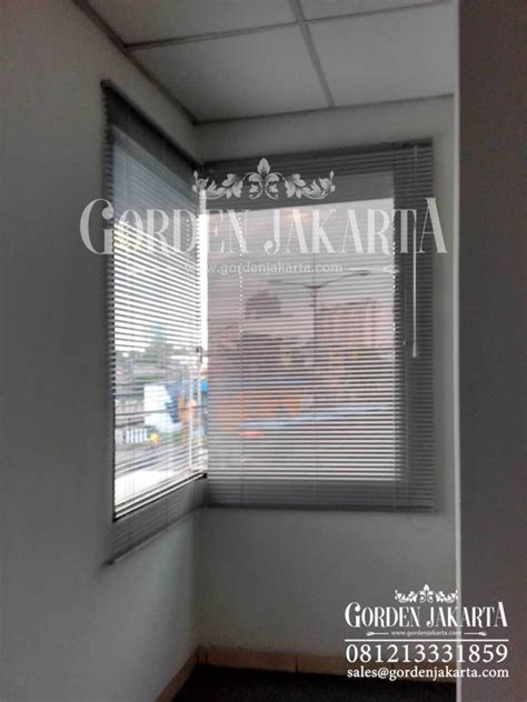 Gorden ini sering digunakan di bagian dalam jendela yang akan membantu dalam menghalangi masuknya cahaya, seperti contoh pada waktu. Harga Gorden Kantor Per Meter | Blinds Jakarta