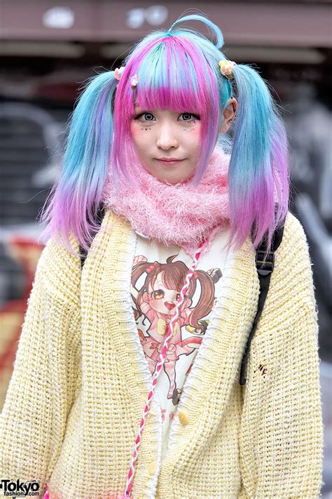 Ahoge And Pastel Twintails In Harajuku W Sweater Striped Socks