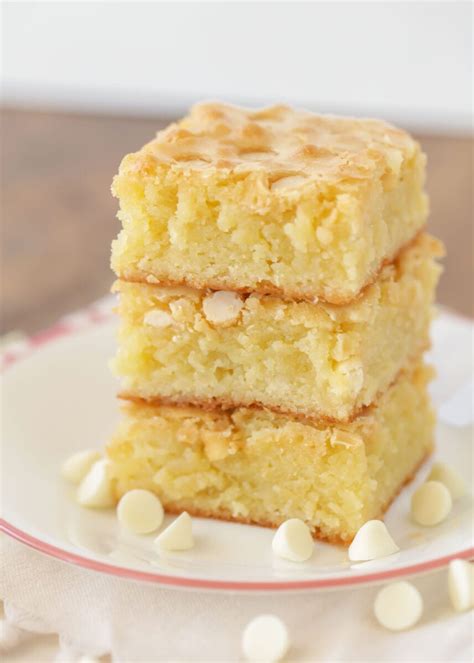 White Chocolate Blondies Chewy Delish Lil Luna