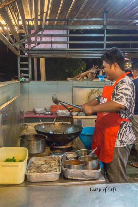 After this, you might want to hop to sg dua char koay teow for a second. Sungai Dua Char Koey Teow (Telur Ayam Di Basuh ...