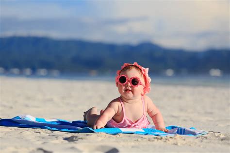 Consejos Para Ir A La Playa Con T Beb Por Primera Vez