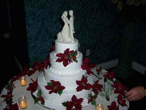 Musings Of A Bride Christmas Themed Wedding The Cake