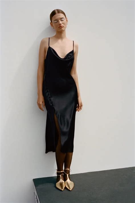 17,72 eur de frais de livraison. Robe style lingerie de Zara