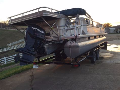 Sun Tracker Party Barge 24 Signature Series 2004 For Sale For 1000