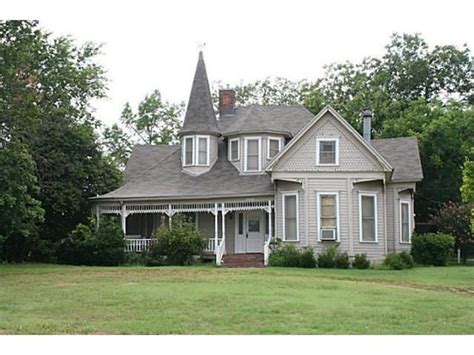 Check out our huge selection of hundreds of single wide mobile homes. 10 Beautiful Historic Houses for Sale for Under $100,000 ...