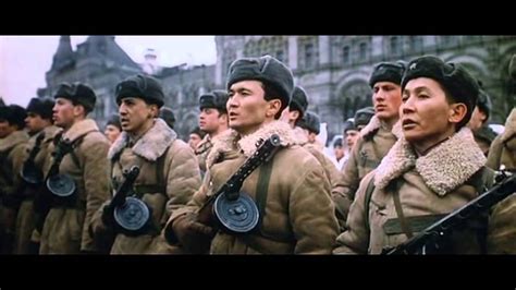 Фотографии легендарного парада 1941 года. Речь И.В.Сталина. Военный Парад в Москве, 7 ноября 1941 г ...