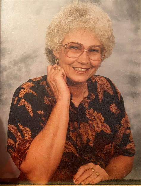 Obituary Of Winnie Sue Wooden Funeral Homes Cremation Services