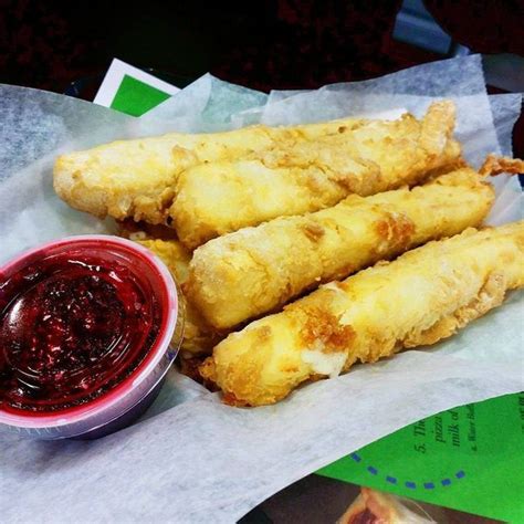 Mozzarella Sticks with Melba Sauce in 2020 | Food, Melba ...