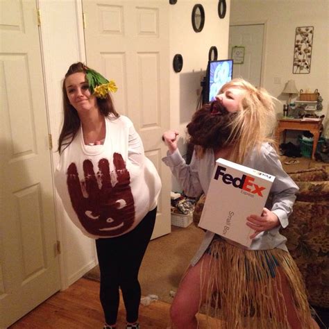 Il cast e la crew del film con i personaggi e protagonisti. DIY Halloween Costumes For Best Friends | POPSUGAR ...