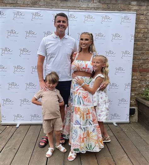 Pregnant Billie Shepherd Shares Update At New £14m Dream Home Hot
