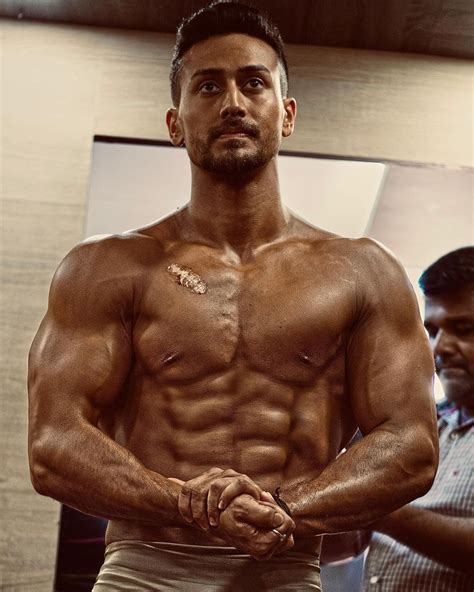 Bodyweight Workout Gym Workouts Tiger Shroff Body Poetry Wallpaper