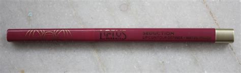 being belleza lotus herbals seduction lip contour definer in pink berry review