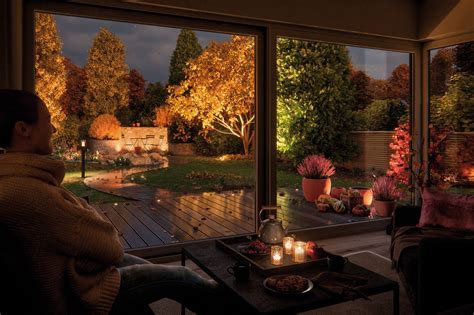 Sie sorgt für übersicht und sicherheit rund um das haus. Gartenbeleuchtung Herbst | Gartenbeleuchtung ...