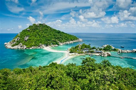 If you're thinking about the best places to stay in koh tao, you've come to the right place. Best Things to do in Koh Tao Island, Thailand
