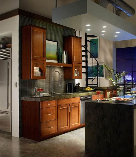 Waypoint cabinets offer durability in their every aspect of cabinetry. Waypoint Living Spaces | Style 420 in Maple Auburn Glaze ...