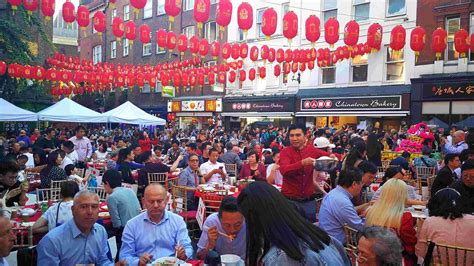 Poon Choi Feast Held In London To Celebrate Chinas 70th Anniversary