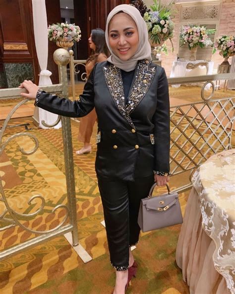 If you are looking for background foto nikah you've come to the right place. Undangan Pernikahan Rachel Vennya - Ilustrasi