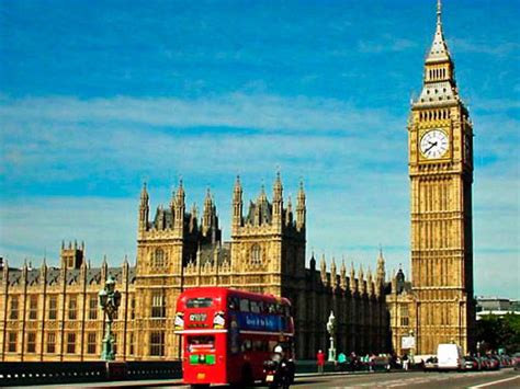 Big ben is the nickname for the great bell of the striking clock at the north end of the palace of westminster; Big Ben: El Reloj Famoso en Londres | Visitas y horario