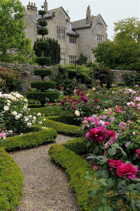95 Beautiful Modern English Country Garden Design Ideas Rose Garden