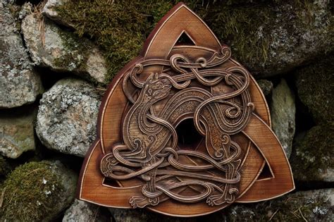 Celtic сat Celtic Knot Wood Carving Trinity Wall Hanging Etsy In 2021