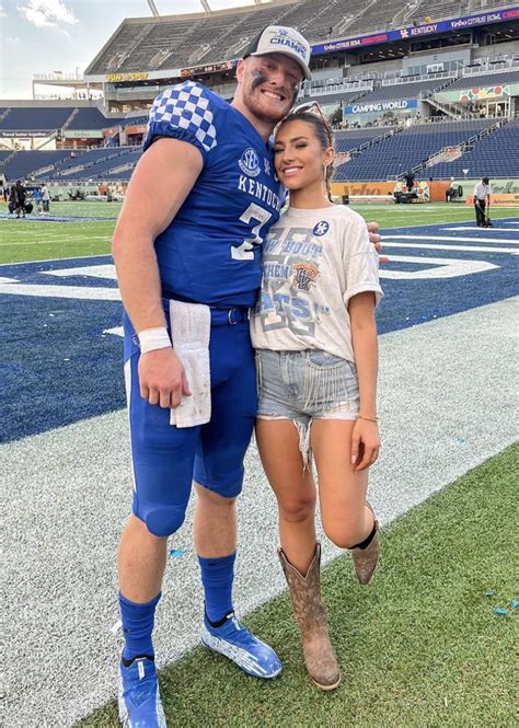 Will Levis Girlfriend Celebrates After He S Picked In 2023 Nfl Draft