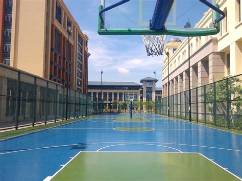 Outdoor surfaces are generally made from standard paving materials such as concrete or asphalt. Basketball Courts - UM OSA Sports Facilities 澳門大學體育事務部 體育設施
