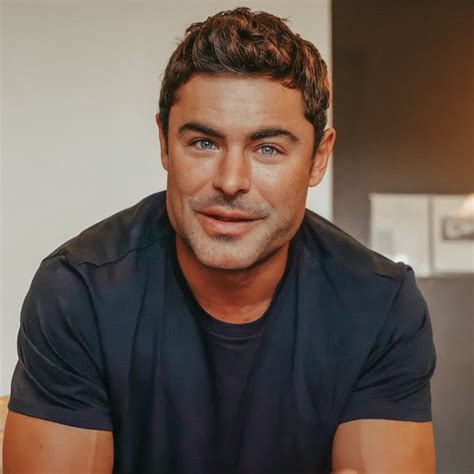 So Zac Efron Looks Like This Now Oh No They Didnt — Livejournal