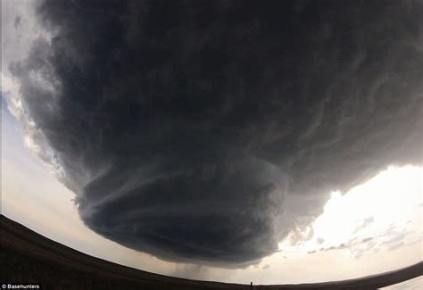 Wyoming S Supercell Storm System Captured In Spectacular Footage
