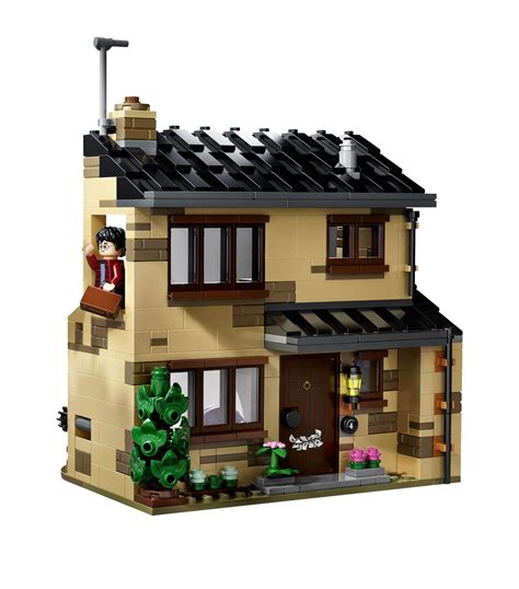 They lived in this home with their son, dudley as well as their nephew, harry potter, son of lily potter, petunia's late sister and lily's husband james potter. Lego Harry Potter 4 Privet Drive | Harrods PT
