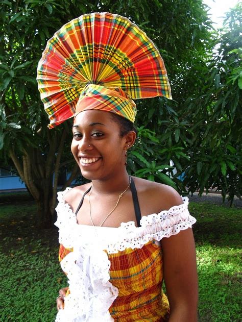 Épinglé Par Wendy Sur Headwrap En 2022 Guadeloupe Costume