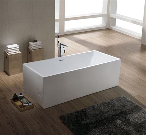 Die oberfläche ist pflegeleicht und bietet. freistehende Badewanne RETO - Glasdeals