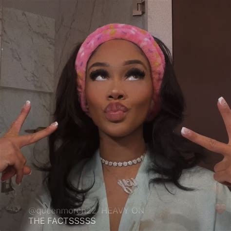 Aaron ⚡︎ On Twitter Some Screenshots Of Saweetie On Live Doing Her Makeup She’s Really The