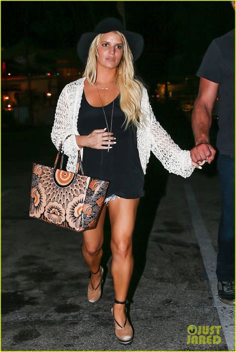 Photo Jessica Simpson Gets Back Into Her Daisy Dukes Photo Just Jared