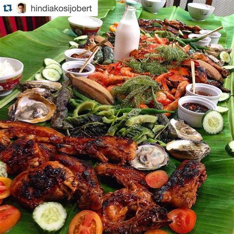 Countable noun dinner party a dinner party is a social event where a small group of people are. 17 Best images about Filipino boodle dining on Pinterest ...