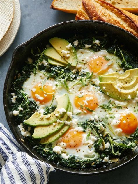 Serve with a salad for a great meatless dinner. Green Shakshuka | Recipe | Brunch recipes, Food recipes, Lacto ovo vegetarian recipe
