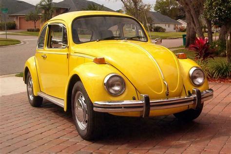1970 Volkswagen Beetle 2 Door Sedan Front 34 151387