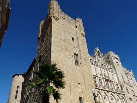 The capital of medieval septimania, narbonne was ruled successively by the visigoths (413?), the saracens (719), and the franks (759). Photo à Narbonne (11100) : L'hotel de ville - Narbonne ...