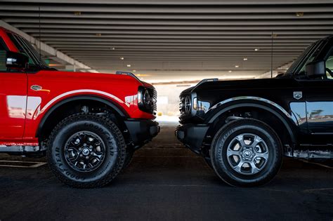 2021 Ford Bronco Comparison Big Bend Vs Wildtrak Add Offroad