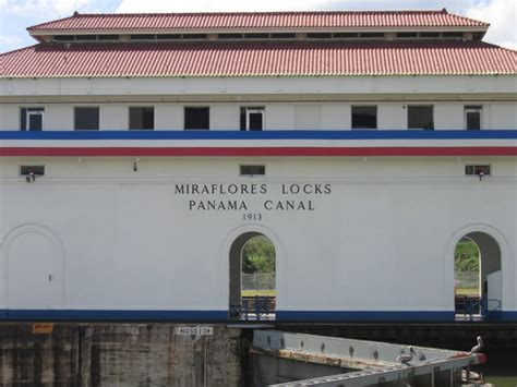 Miraflores Locks Photo