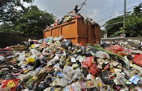 Volume Sampah Kota Bandung Diprediksi Naik 20 Persen Selama Lebaran