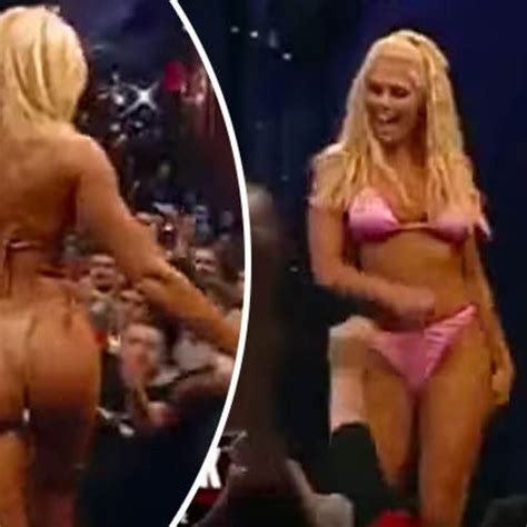 Wwe Divas Doing A Strip Tease Torrie Wilson Terri Runnels Telegraph