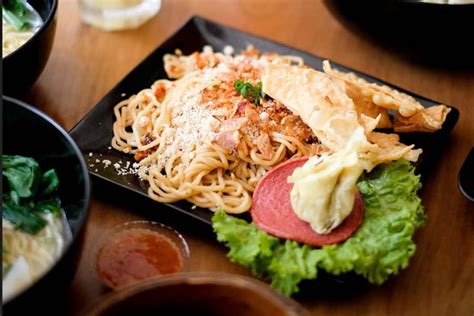 Sep 06, 2021 · mie setan ala ala pedasnya juara; 32 Kuliner dan Makanan Khas Malang Terenak dan Lezat