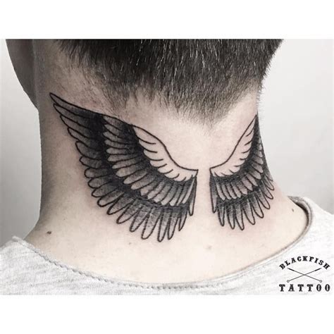 Black Eagle Winged Neck Tattoo Tatuajes De Alas Patrones De Tatuajes