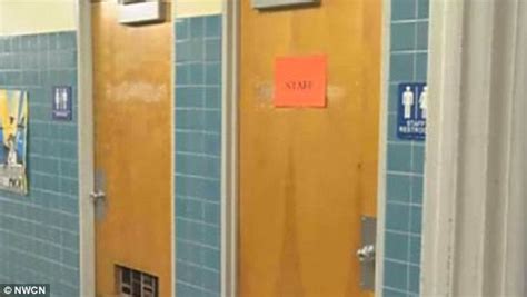 Oregon High School Creates Unisex Bathrooms For Its Ten Transgender