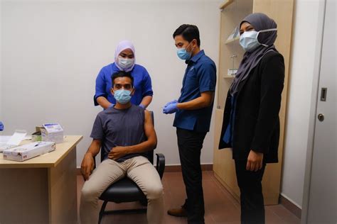 16 просмотров 4 месяца назад. KPJ Bandar Dato' Onn Provides Influenza Prevention for the ...