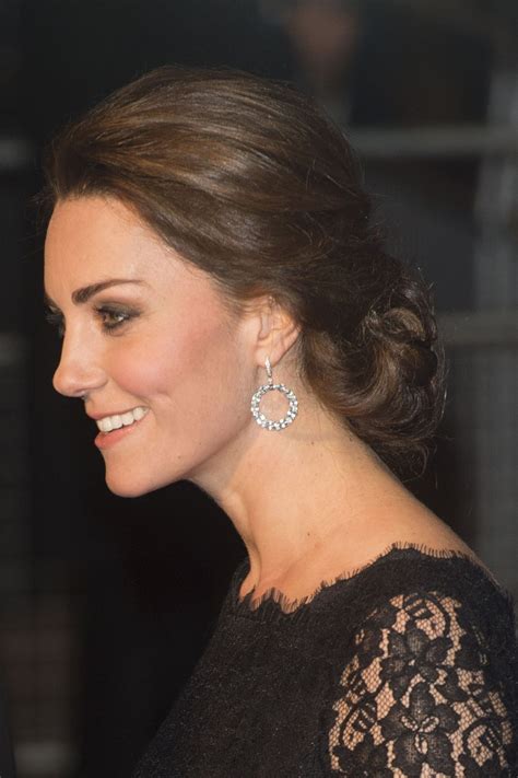 Kate Middleton Is The Queen Of This Chic Hairstyle Hair Updos Kate Middleton Hair Chic