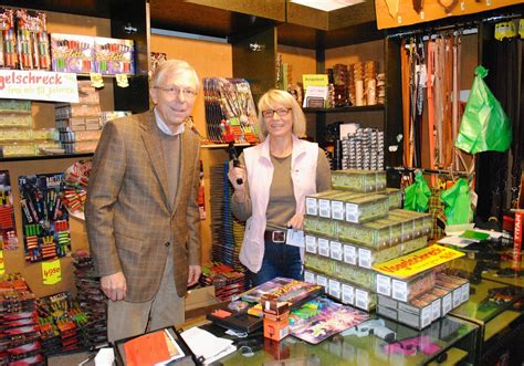 Brauche ich einen gewerbeschein für ein nebengewerbe? Silvester-Knaller: Wann braucht man einen Waffenschein ...