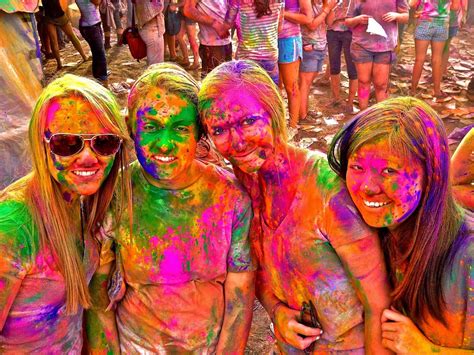 Holi is a hindu festival that celebrates love, and new life as well as the arrival of spring. Holi 2019: Guide to the Holi Celebration in India