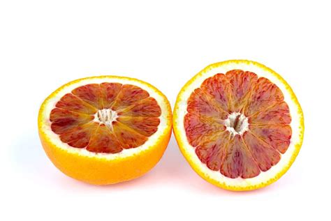 Blood Red Zellstoff Malta Orangen In Scheiben Geschnitten Auf Hälften
