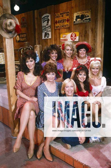 Hee Haw From Left Lisa Todd Roni Stoneman Blue Jackie Waddell Cathy Baker Front Linda